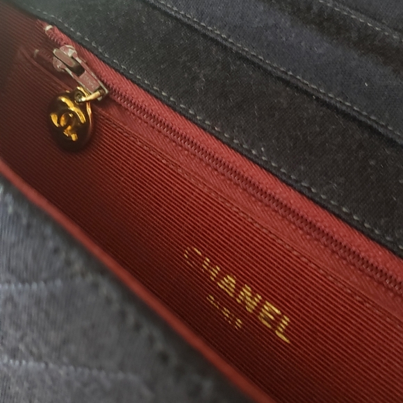 Vintage chanel purse - Picture 3 of 8